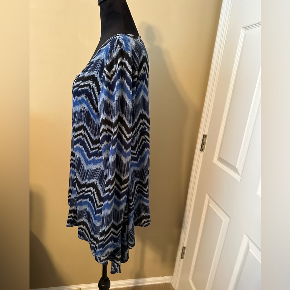 Geometric tunic - Picture 3 of 5
